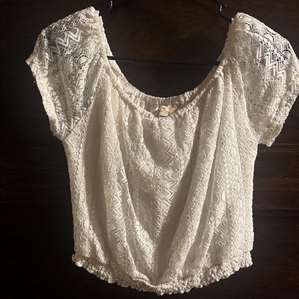 Hollister White Lace Off-the-Shoulder Peasant Top, Size M